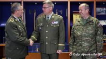 Generlporuk Peter Gajdo sa stretol s novm pridelencom obrany eskej republiky